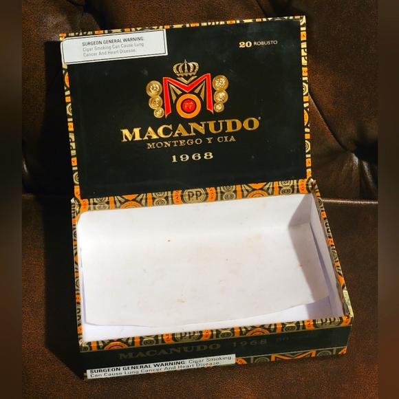 Empty Cigar Box - Picture 8 of 8